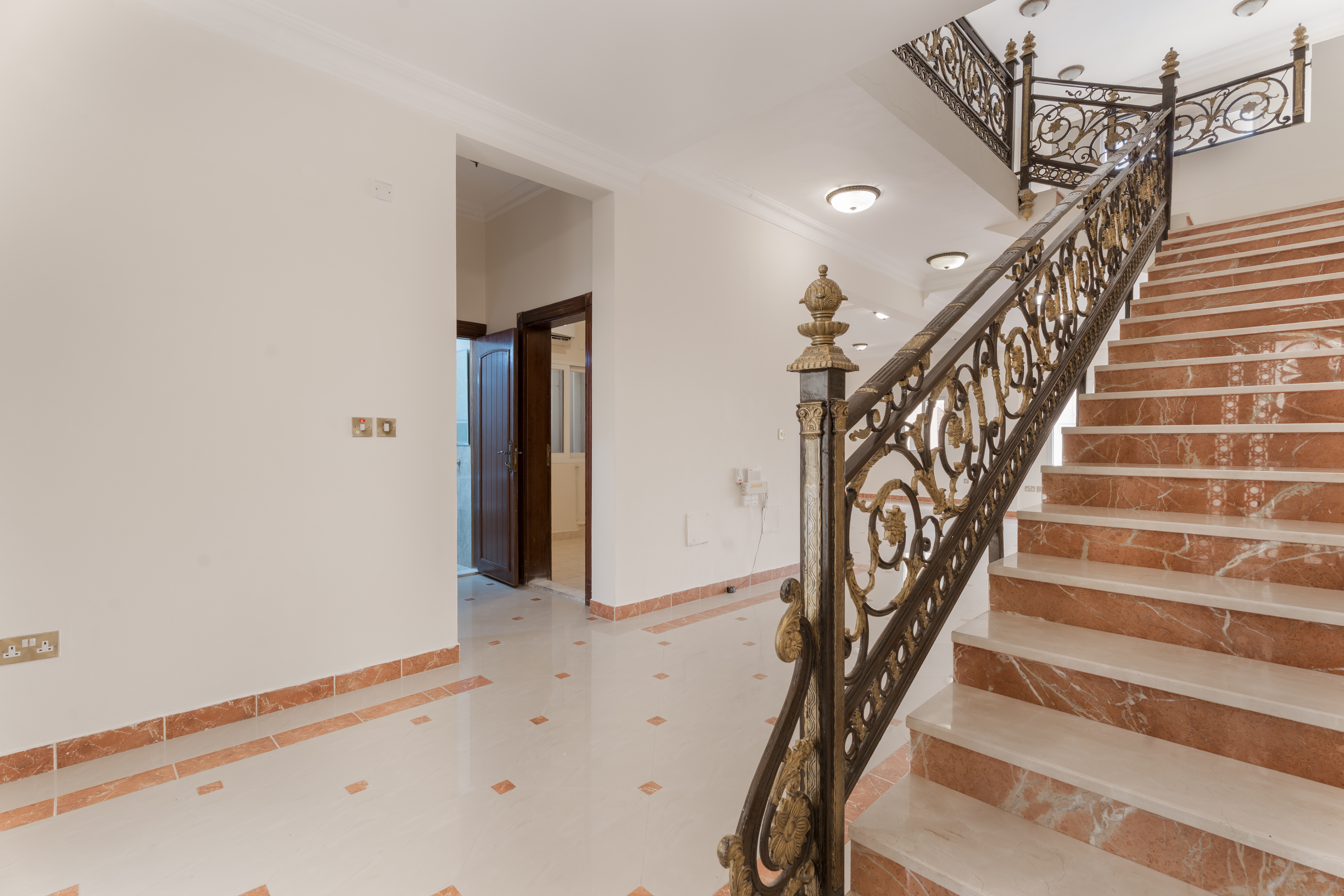 Villa In West Bay Lagoon-12