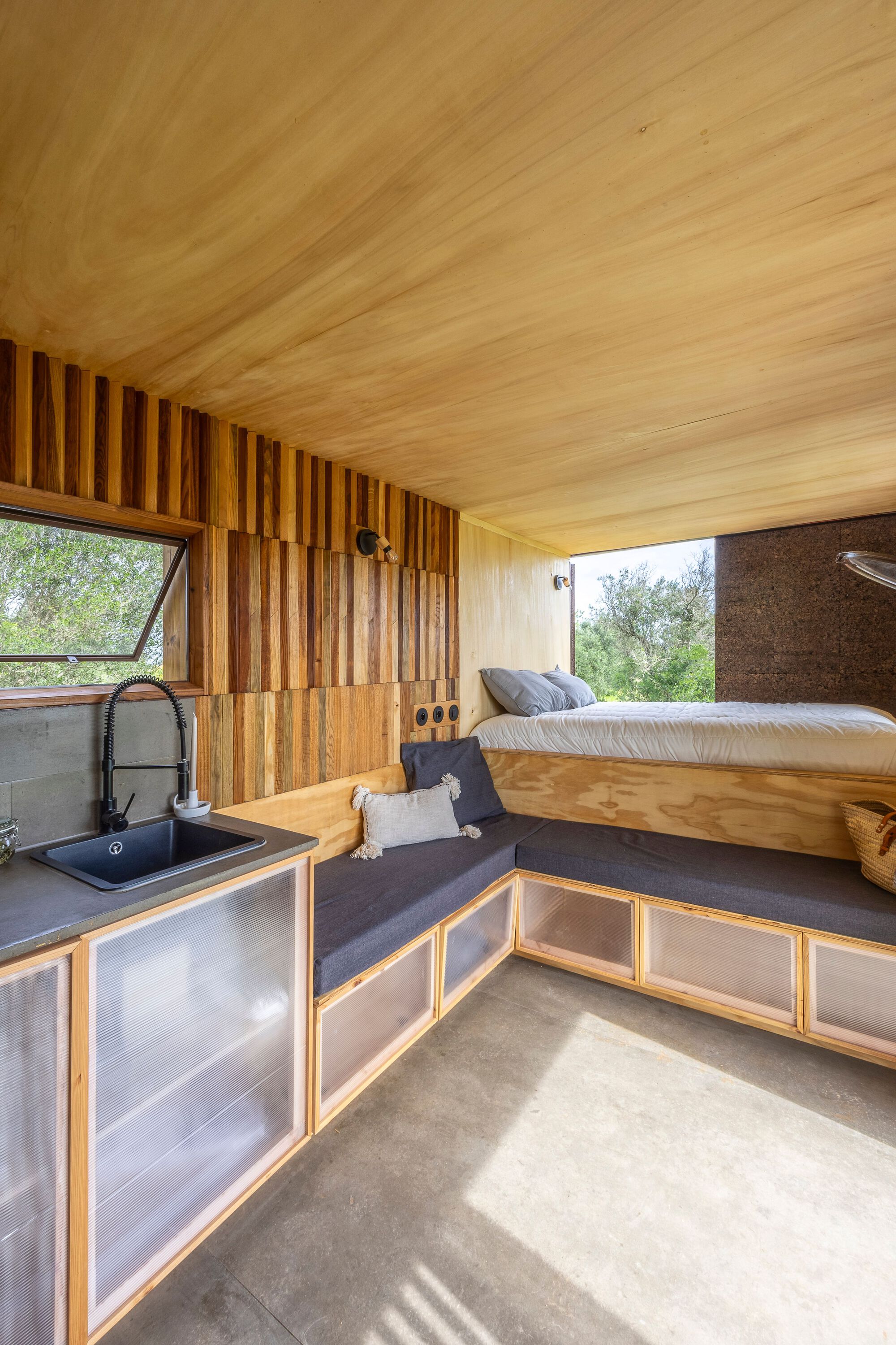 货运站丨葡萄牙丨Madeiguincho-11