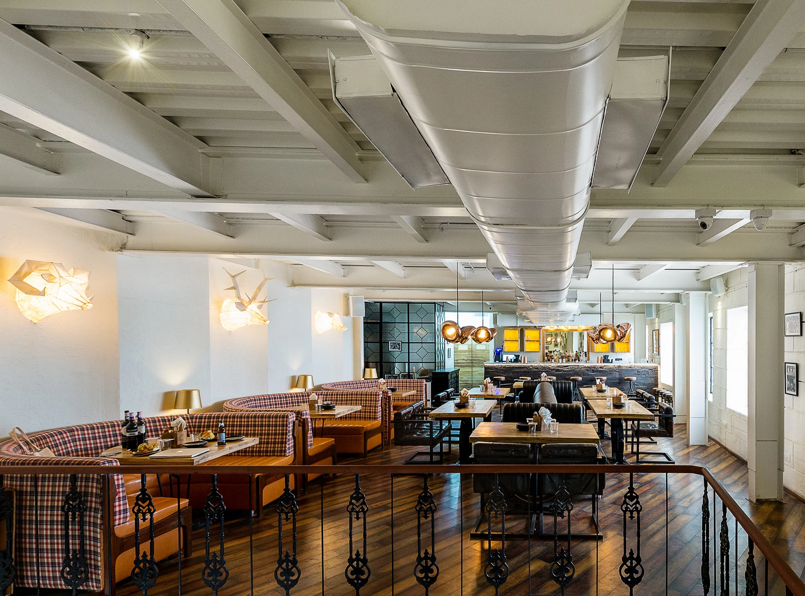 波士顿烤猪肩 · 印度孟买的美国南部灵魂餐厅-12