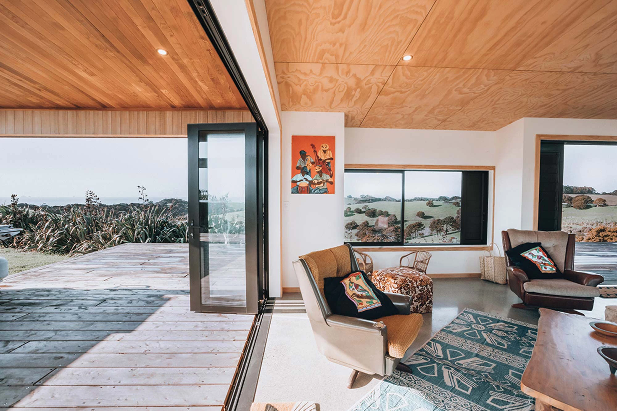 新西兰 Tutukaka 海滨生态家园 | 垂直木纹饰面，展现自然之美-13