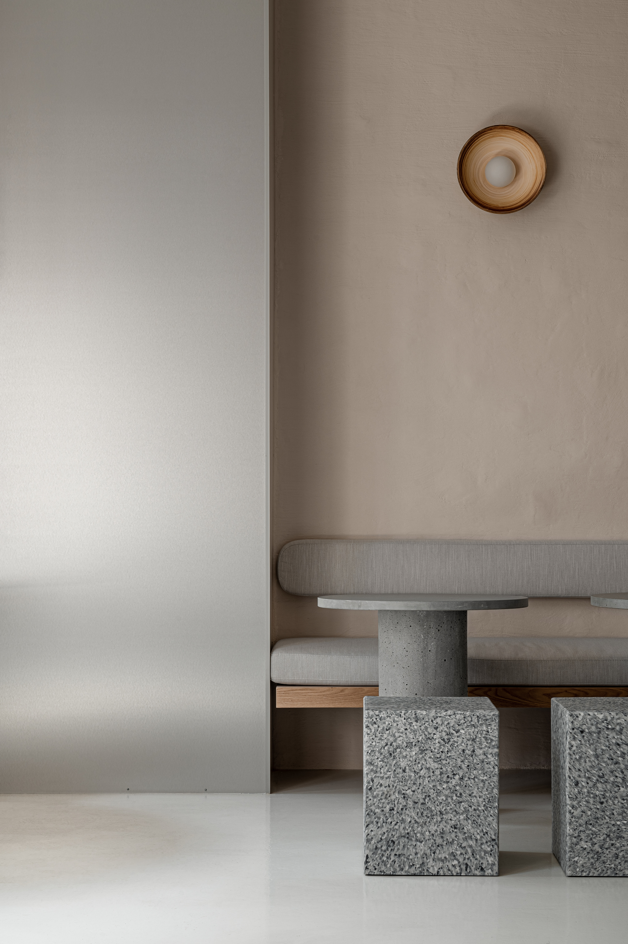 乌克兰极简主义 Istetyka 餐厅丨乌克兰基辅-21