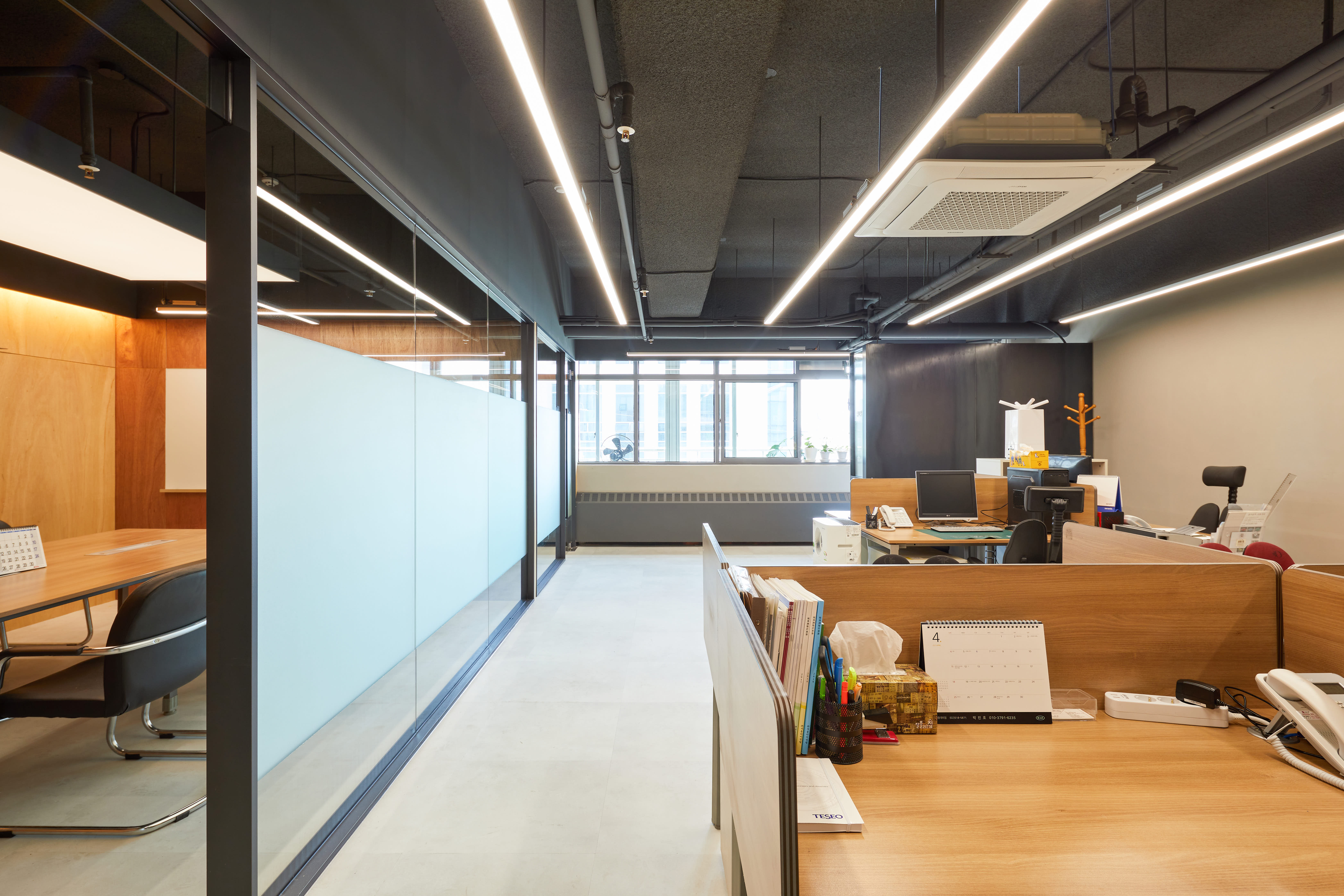 简约设计，20 坪办公室装修成本解析-3