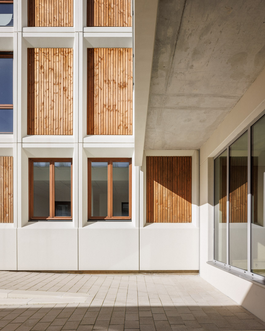Training center, residence and workshops for apprentices | Atelier Téqui Architectes-30