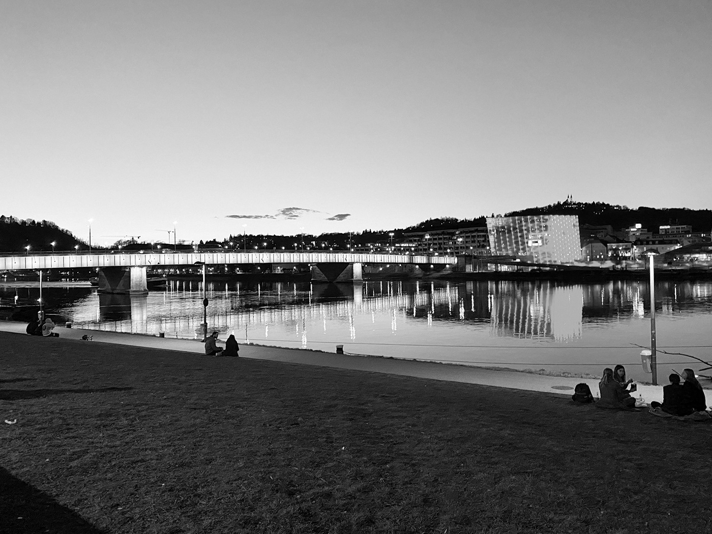 Anastasiya Gushchina丨桥丨moody architecture-0