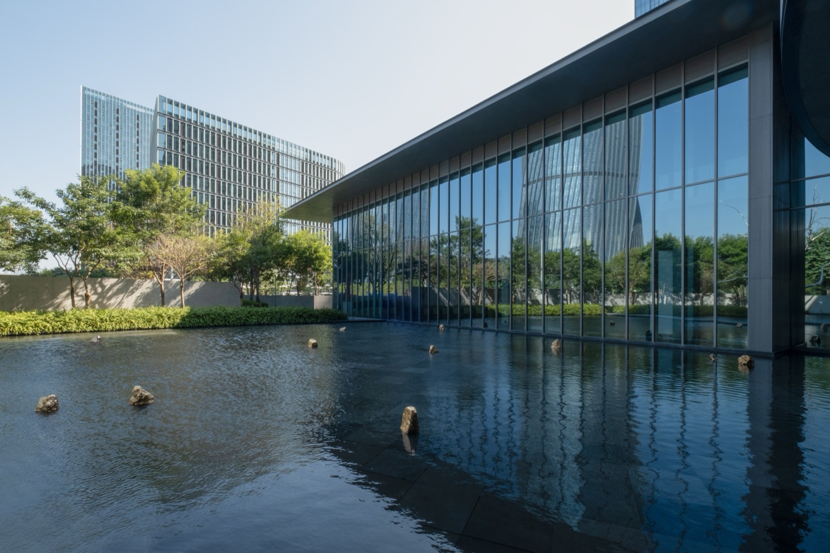 《旷野之外》展览丨中国佛山丨和美术馆与艺术家共同策划-3