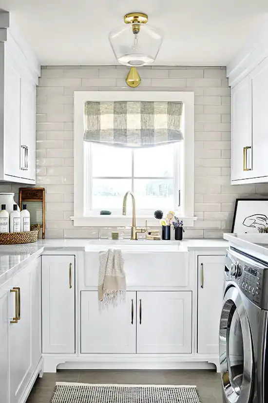 19 世纪安大略省老学校改造的现代温馨家居-22