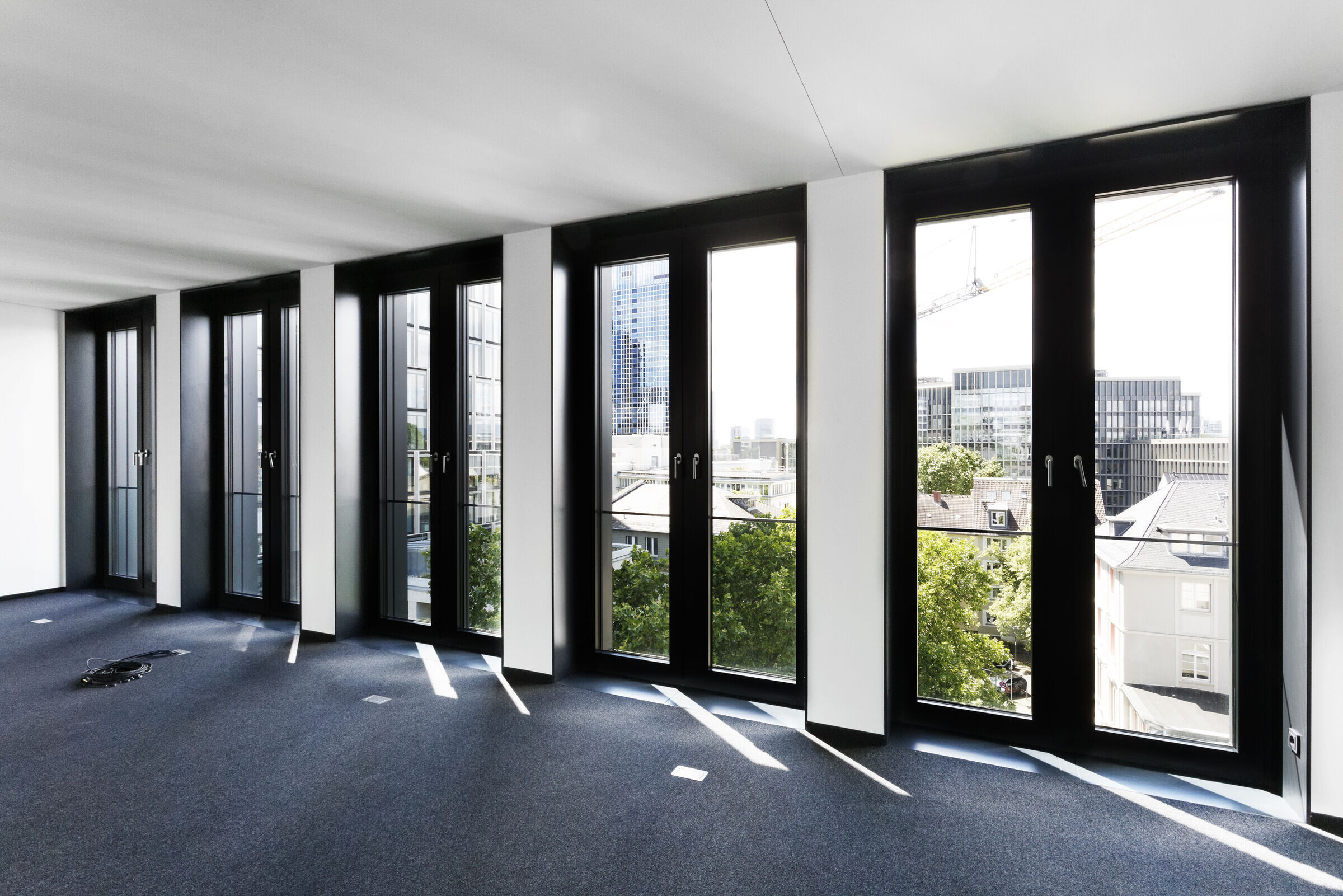 德国法兰克福 60 年代混凝土建筑的现代改造-20