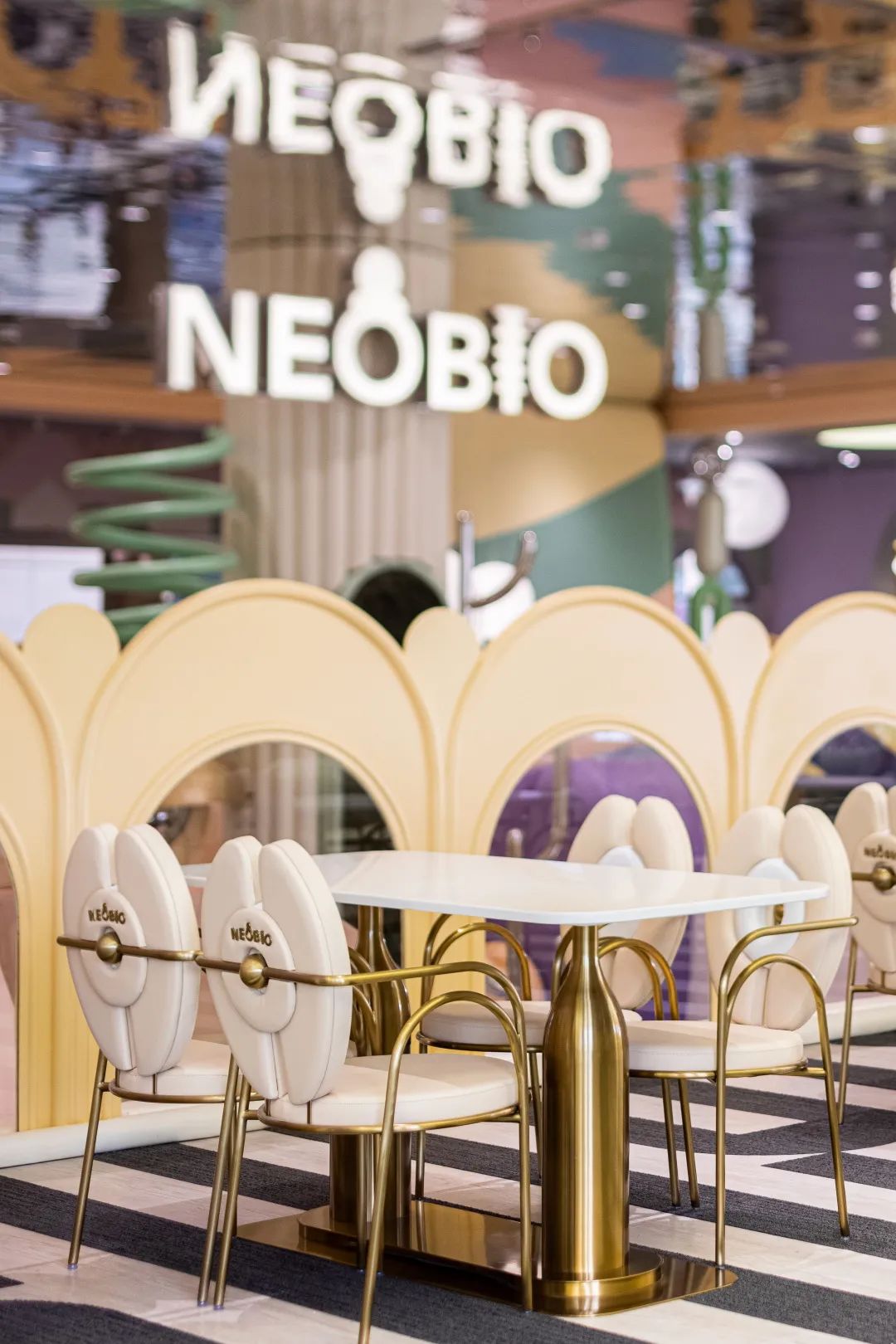 李文强｜上海奈尔宝：城市里的一座“后山”-106