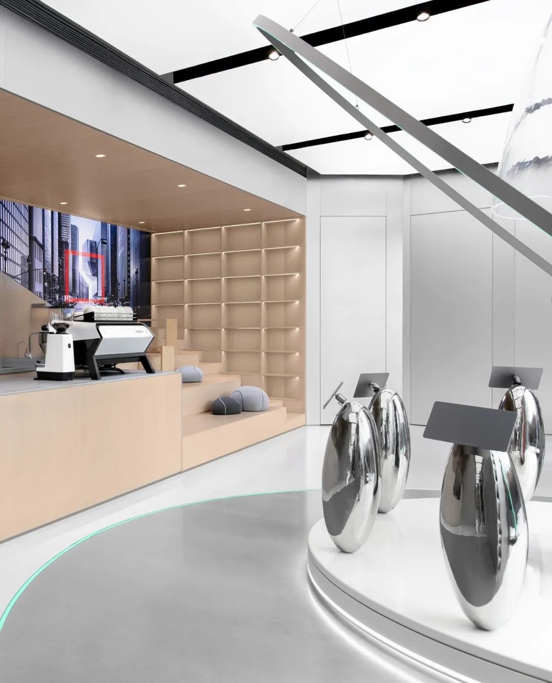 上海外滩 SOHO 极氪体验中心丨中国上海丨INGROUP-23