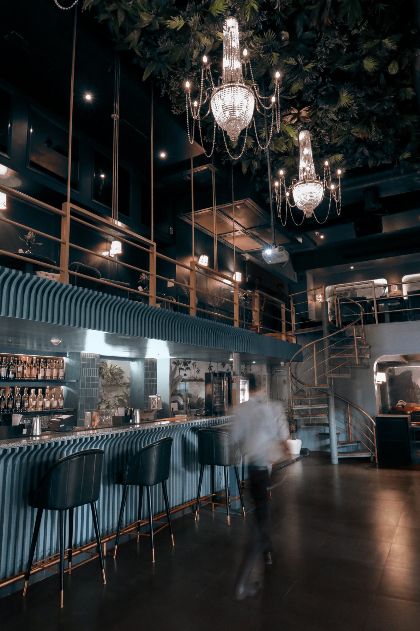 天空区块餐厅及露台酒吧丨英国德里丨PANTONE COLLECTIVE-13