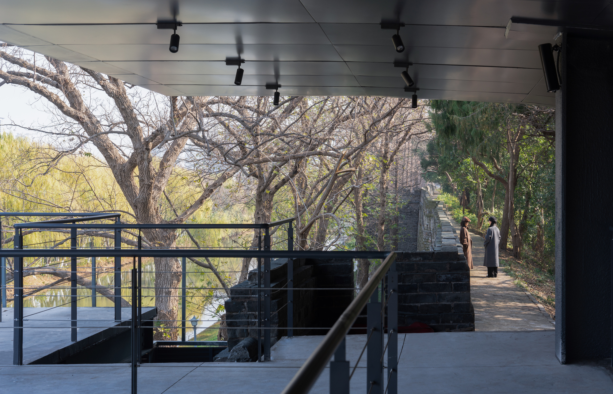 Jingzhou City Wall Archaeological Site Exhibition Pavilion / Qing Studio-33