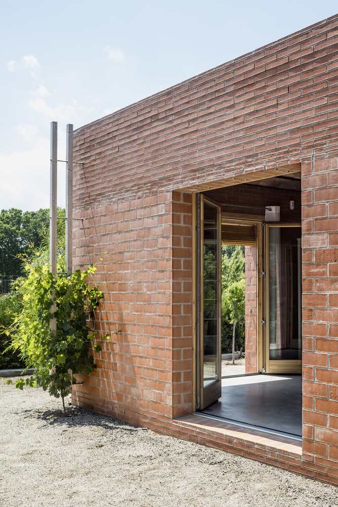 极限条件下打造的轻盈热惯性房屋-37