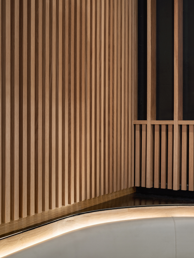 巴塞罗那风情融入纽约餐厅设计-15