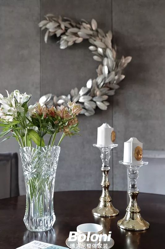 现代新古典的冷艳多彩空间-46