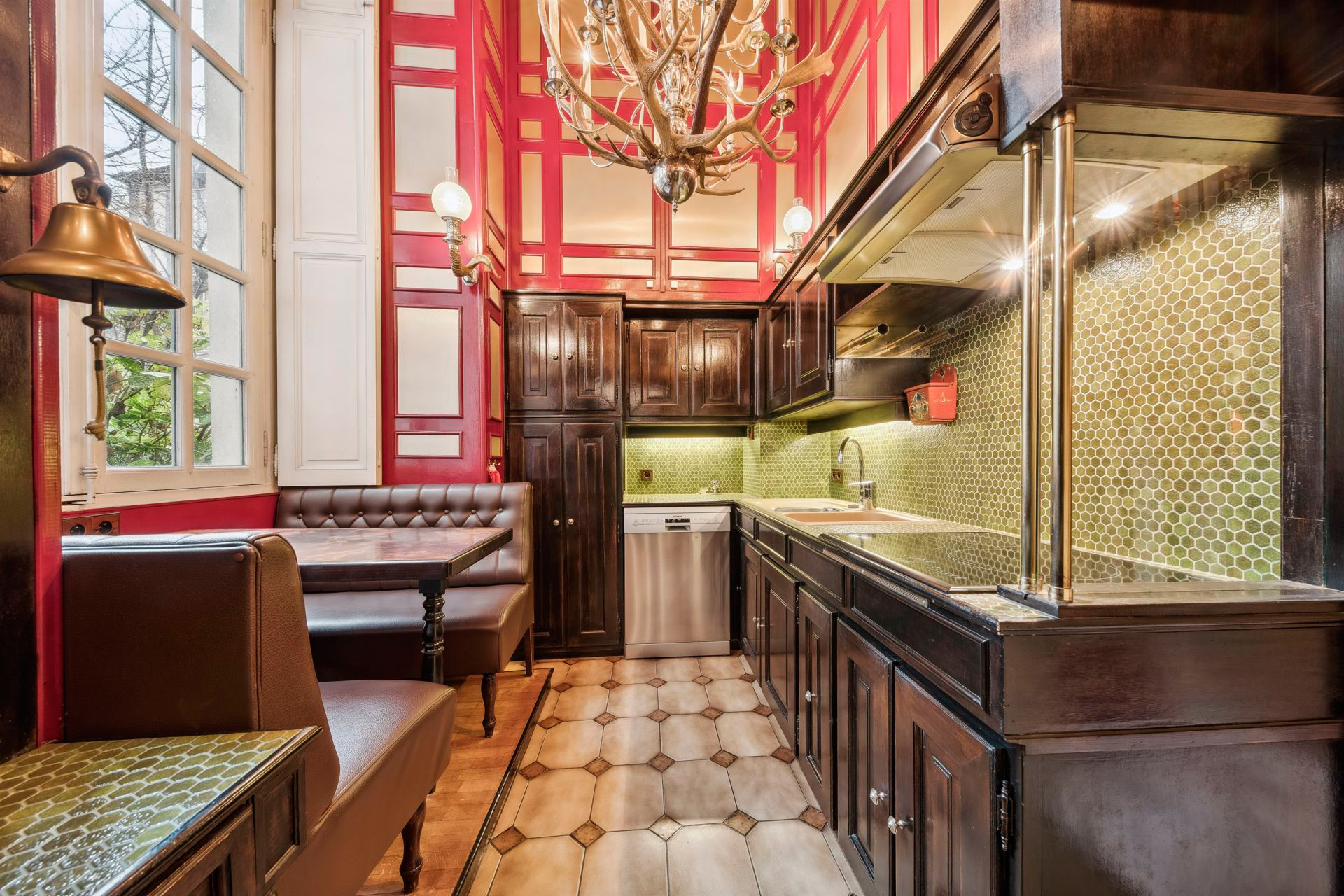 巴洛克风格双层别墅 | 奢华与艺术的完美融合-9