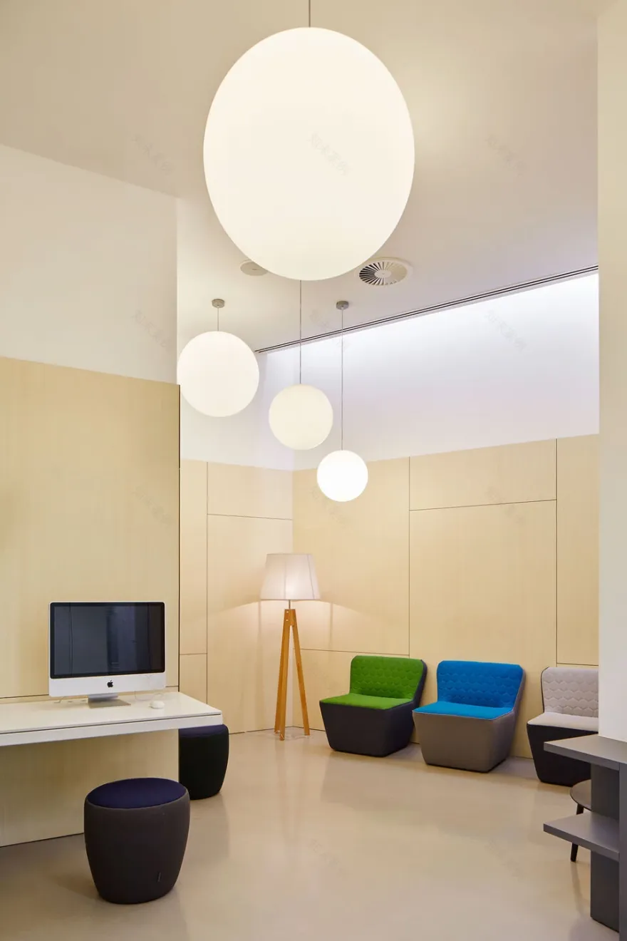 IOC Vencindario 牙科诊所丨西班牙丨padilla nicás arquitectos-5