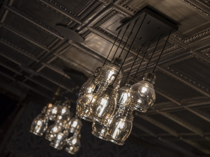 纽约地下秘密酒吧“夏洛特私语”-21