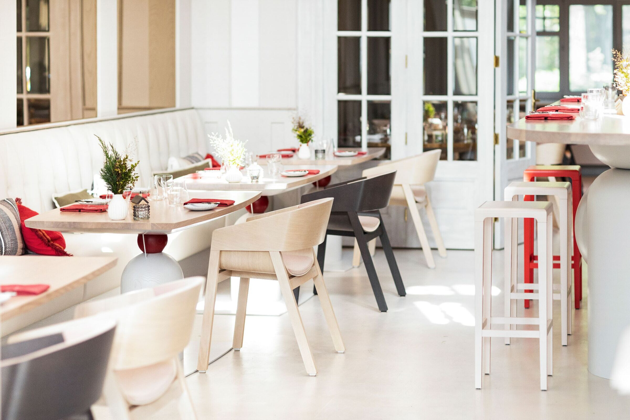 “自然之恋” 波兰知名主厨 Amaro 的“心”餐厅丨IDEOGRAF Paulina Czurak-7