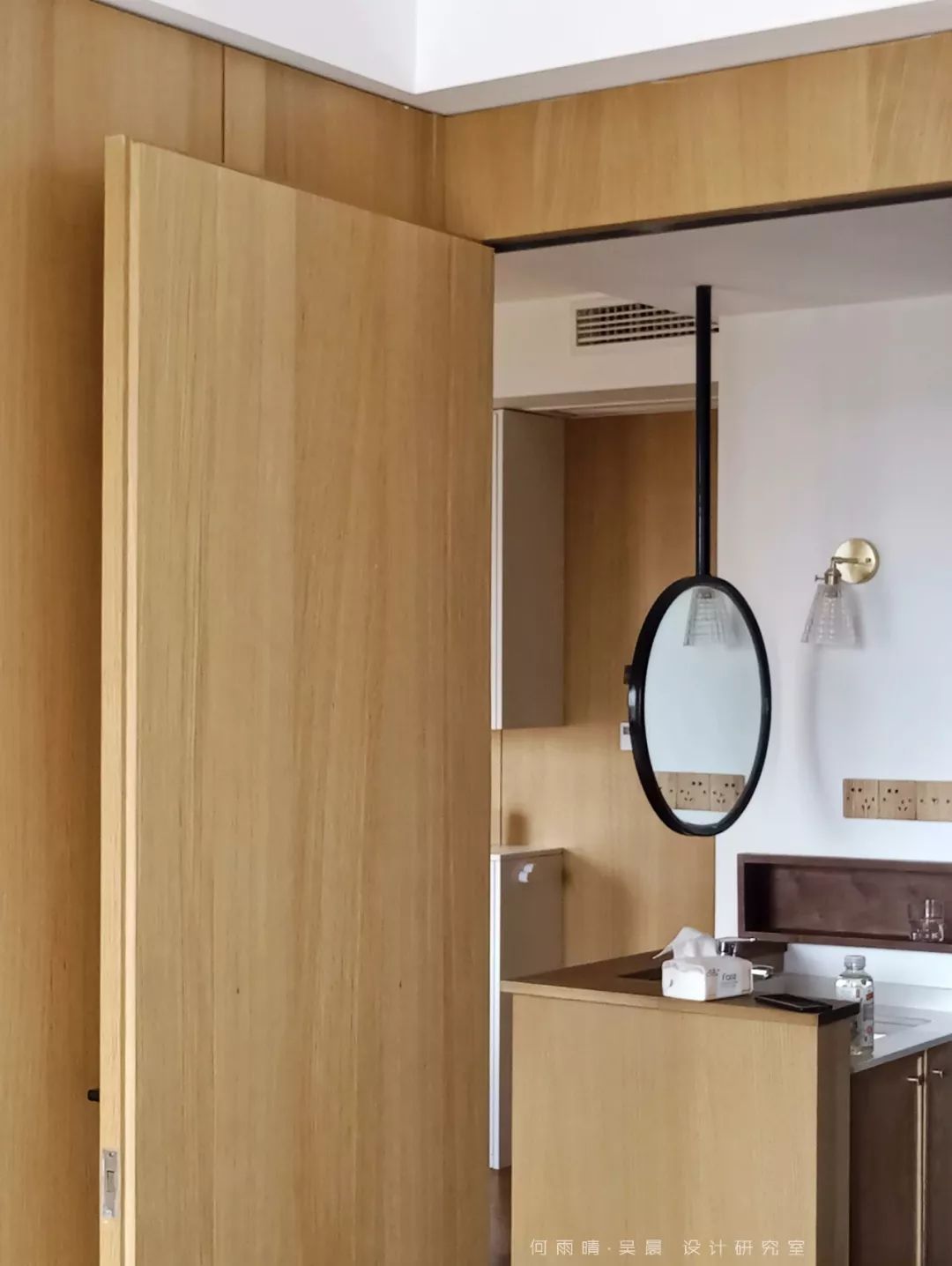 原木自然系家居,打造多才摄影师的温馨生活空间-86