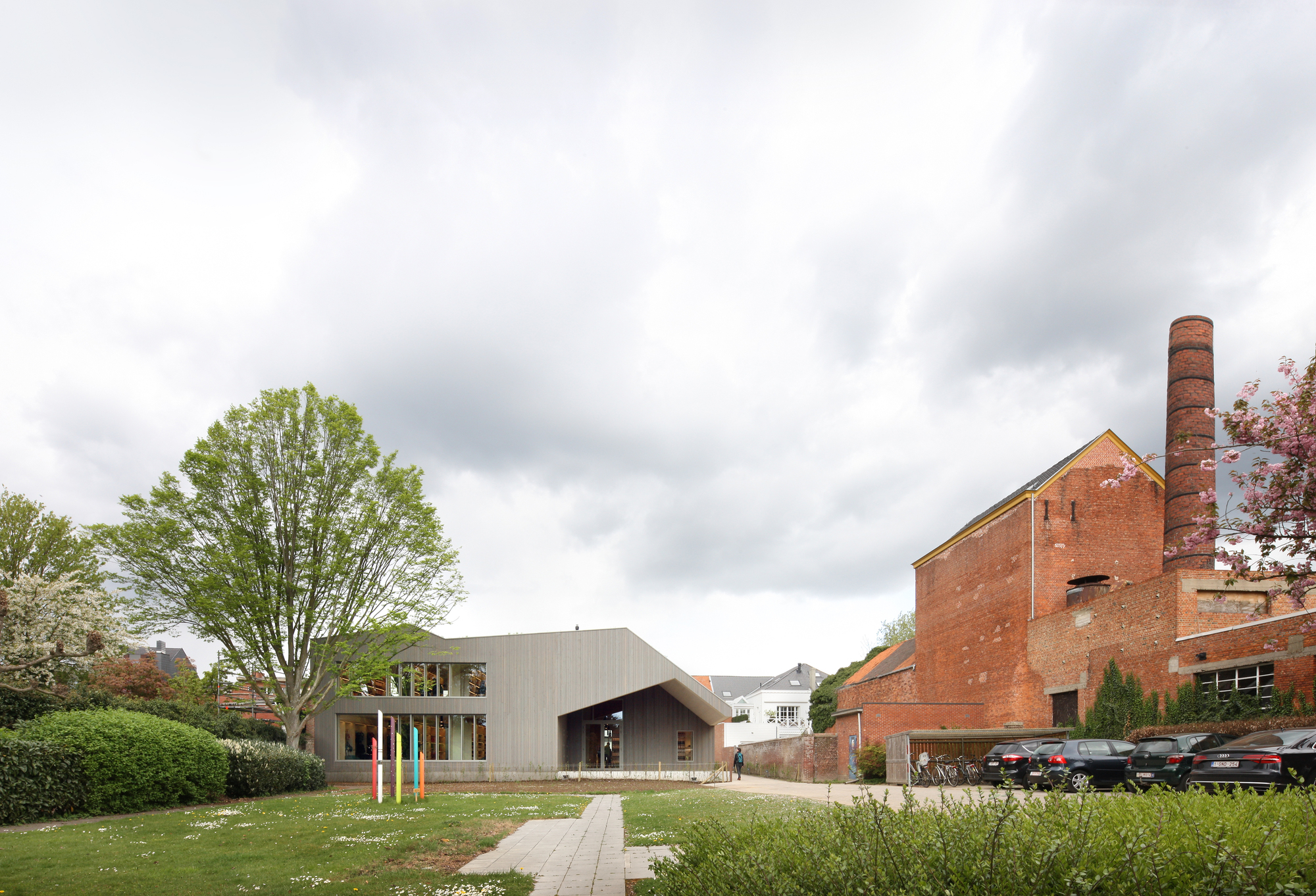 Pedico Shop / murmuur architecten + Robbrecht & Daem architecten-23