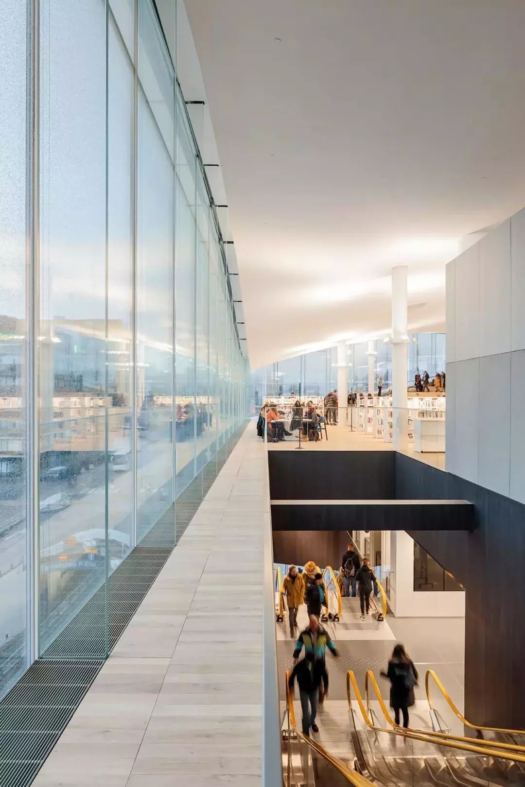 全球超颠覆的图书馆诞生了：煮饭、租房、唱K……无所不能！-58