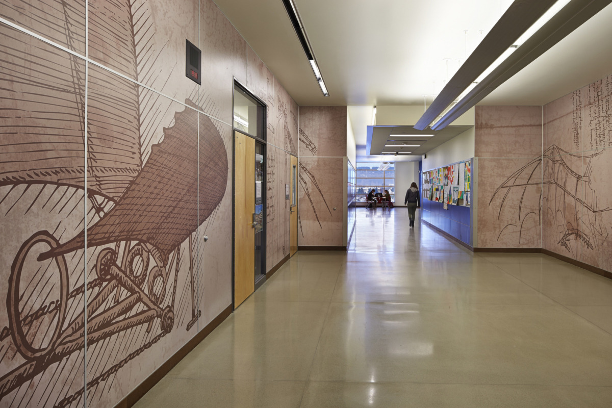 雷斯贝克航空高中-14