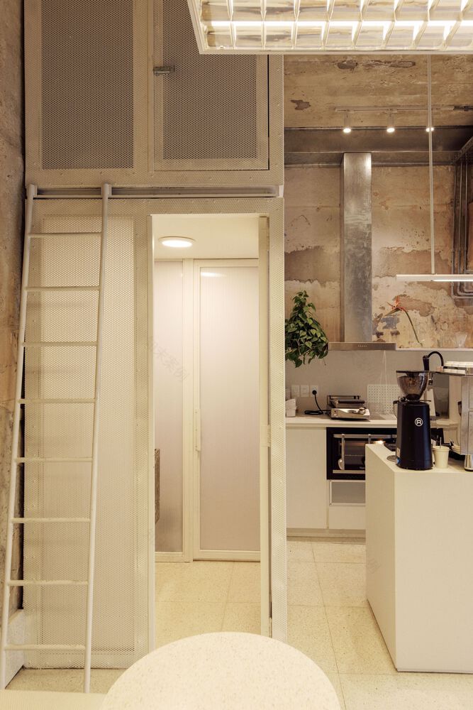 乌拉圭简约咖啡馆-17