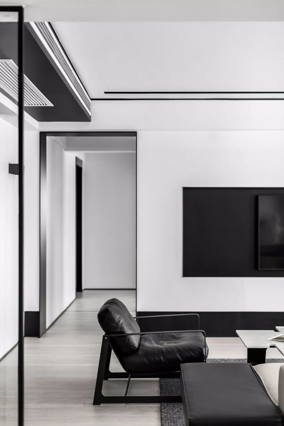 缪茹空间设计打造 150㎡黑白默片家居空间，演绎纯粹与高级-15