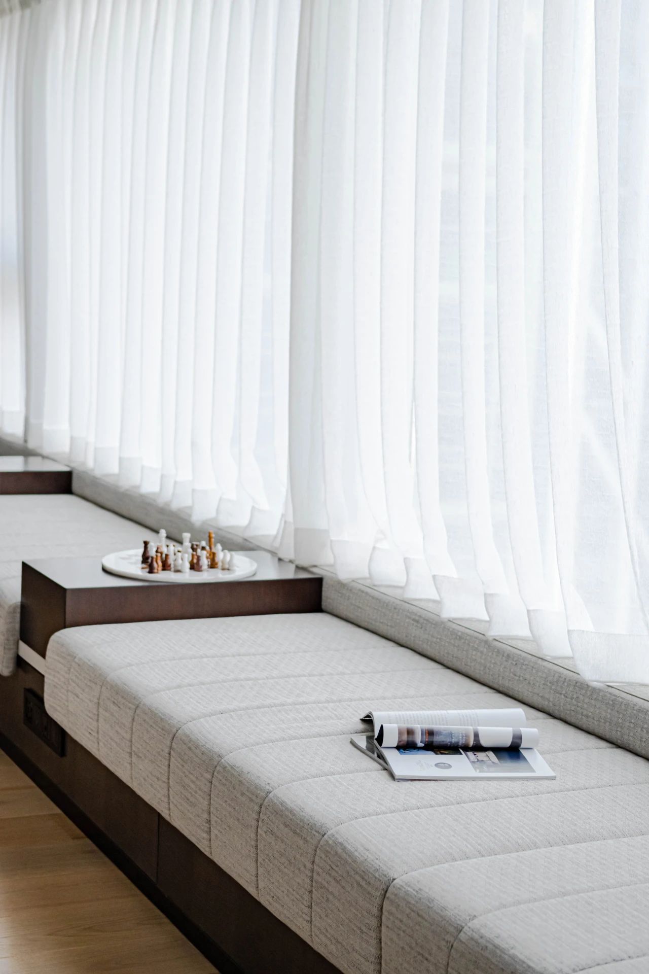 宇文长凝的 330㎡静谧之家丨温馨工作室-16