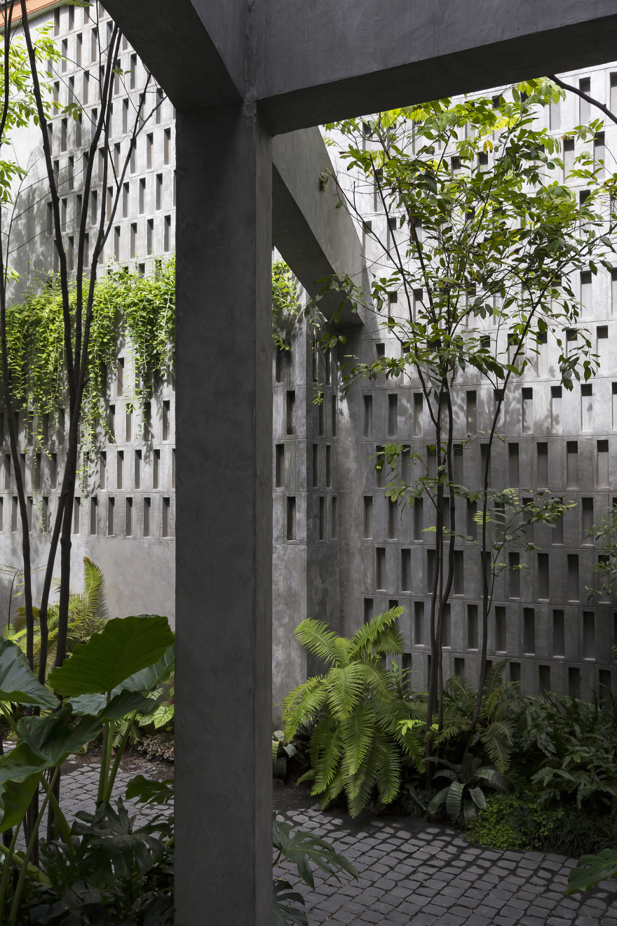 Hidden Garden Hostel / Full Scale Studio-51