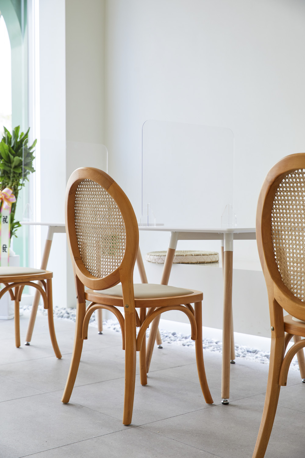 简约清新 19 平米果蔬店咖啡厅设计-14