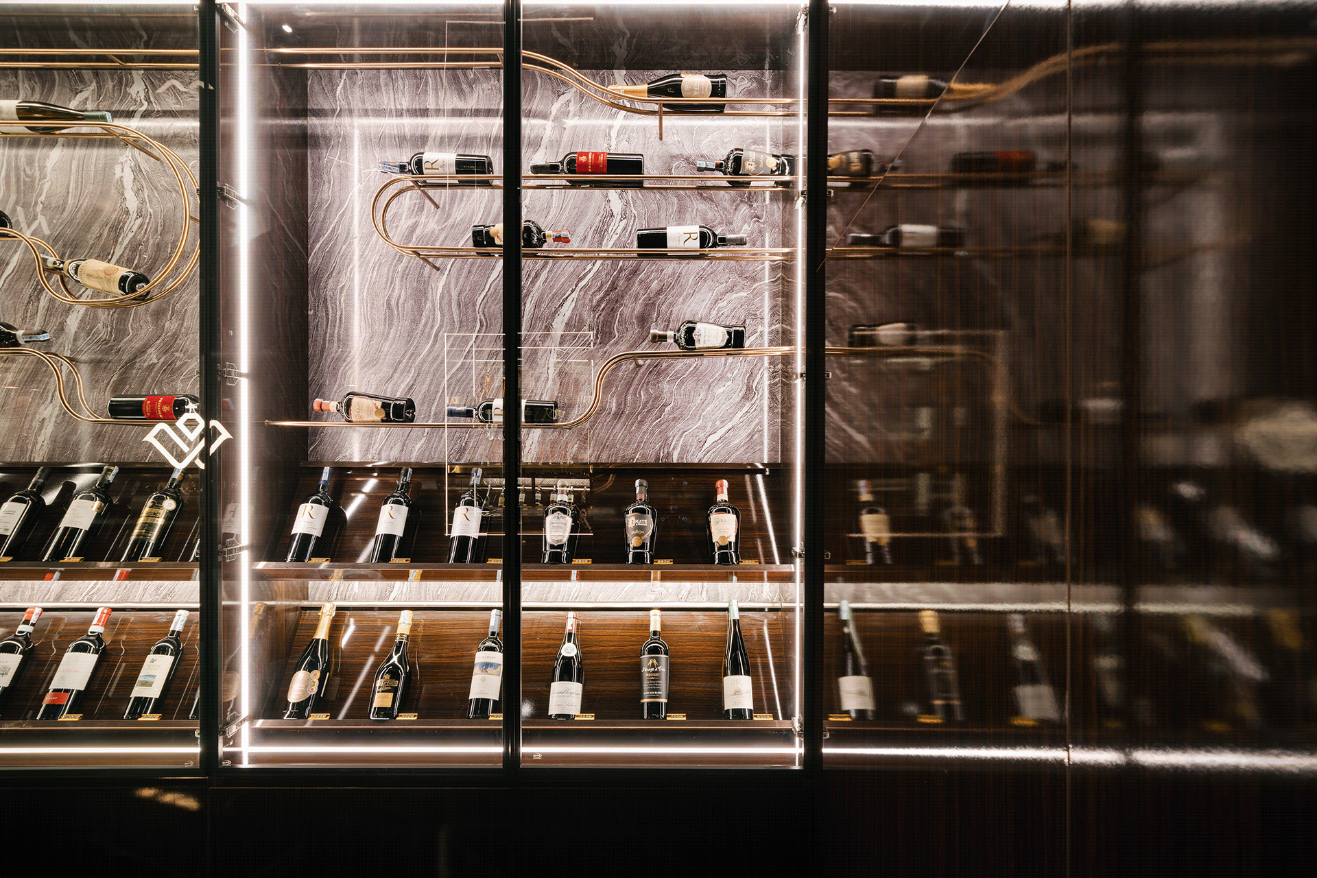 WINE LEGEND 室内照片丨越南河内丨Naki Wood Studio-8