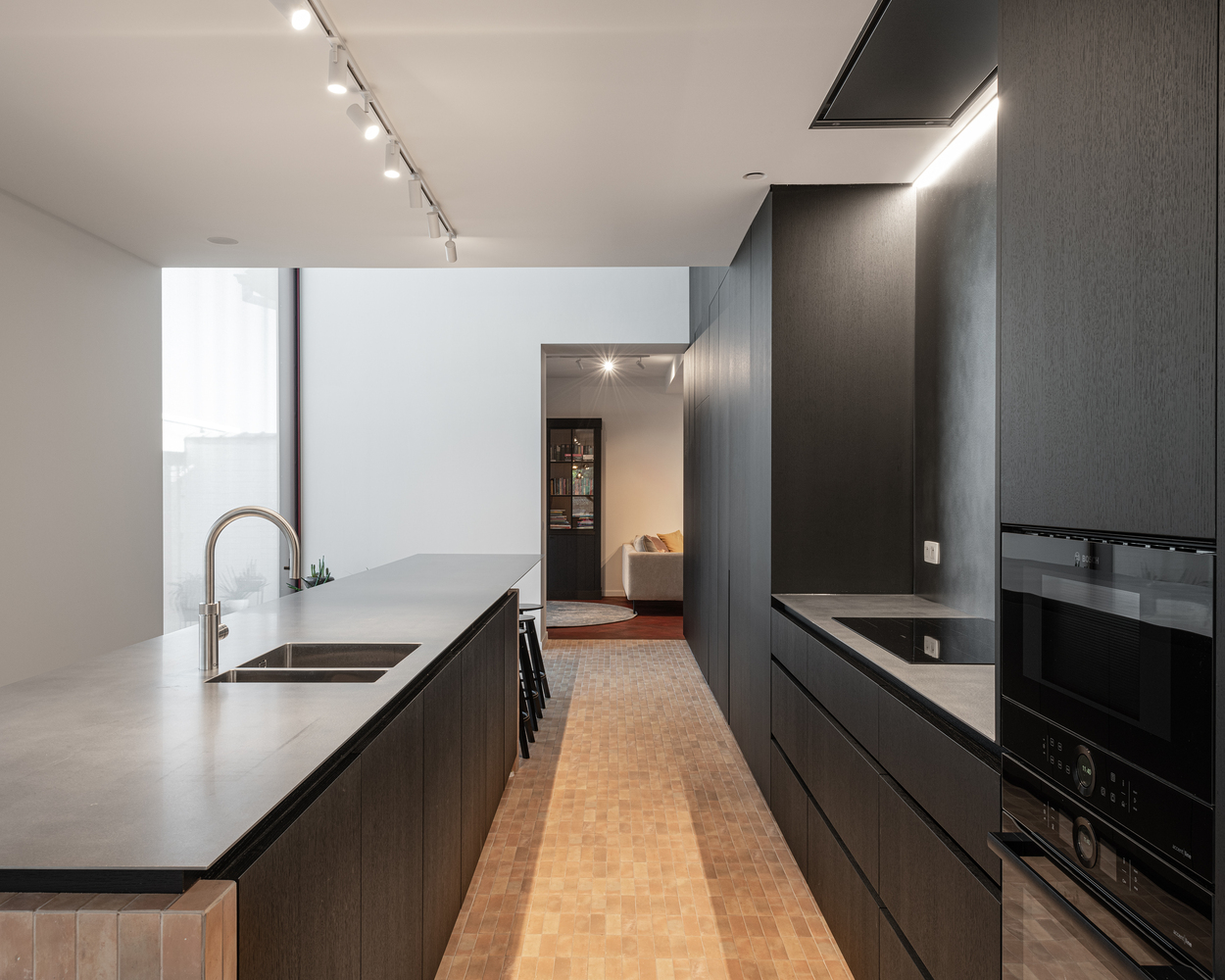 法国黑盒子别墅-5