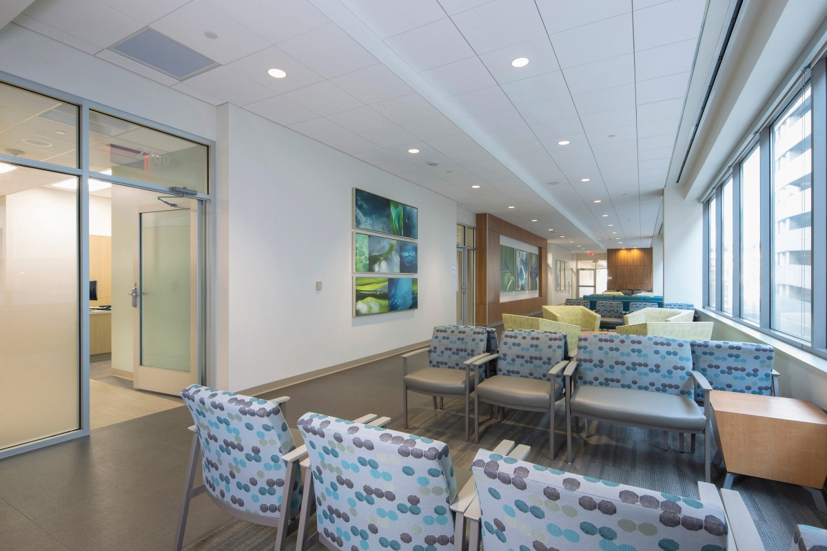 Gresham Smith 打造 University of Alabama Birmingham Hospital’s Whitaker Clinic 新形象-8