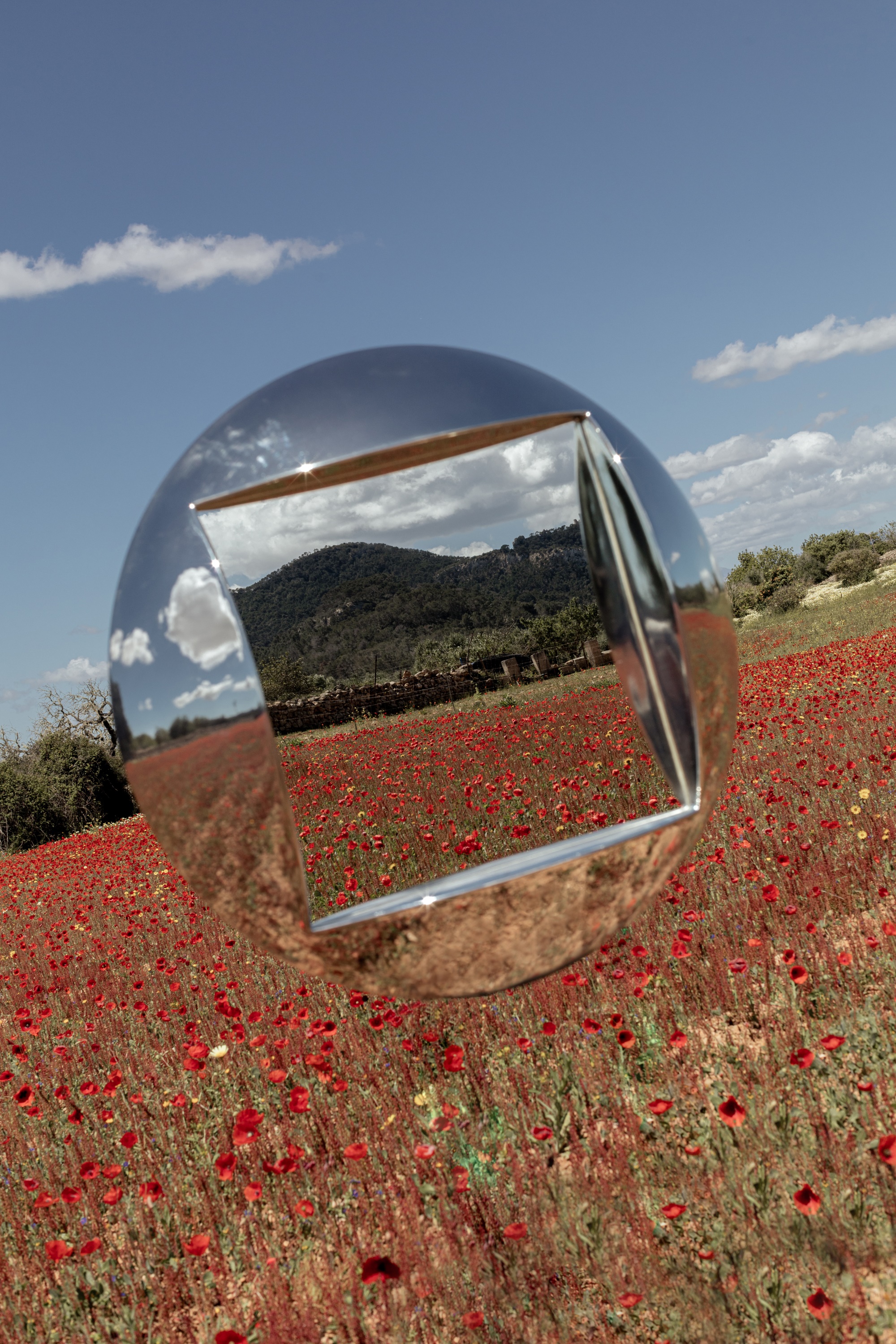 以雕塑语言重构岛屿光域丨西班牙丨Ready To Hang-11