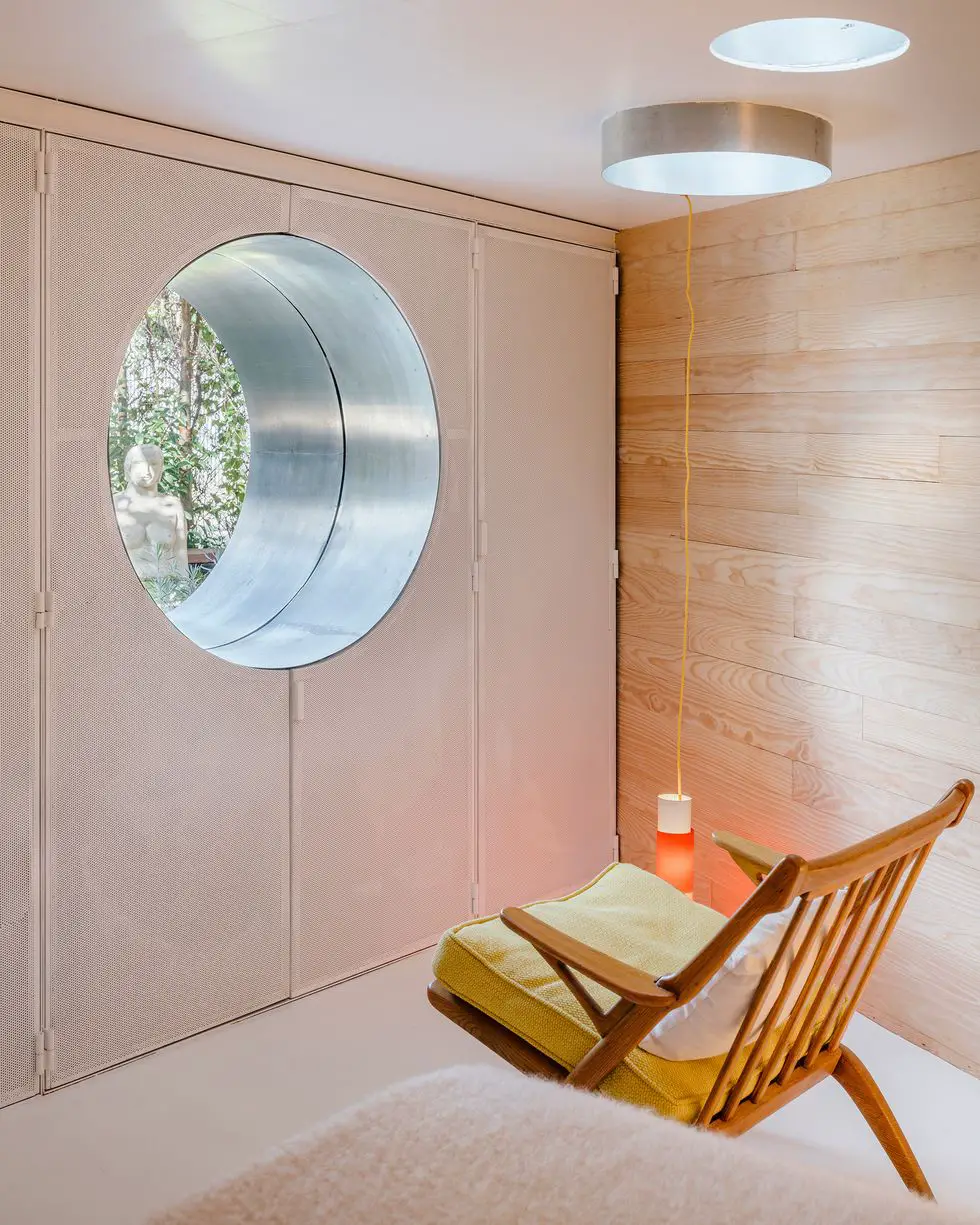 马德里 50m2 迷你之家 | 设计师巧妙运用镜子扩展空间-9