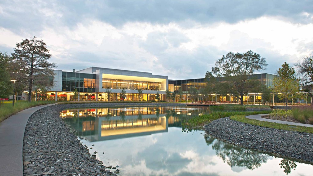 全球能源巨头 Halliburton 总部生活中心-2