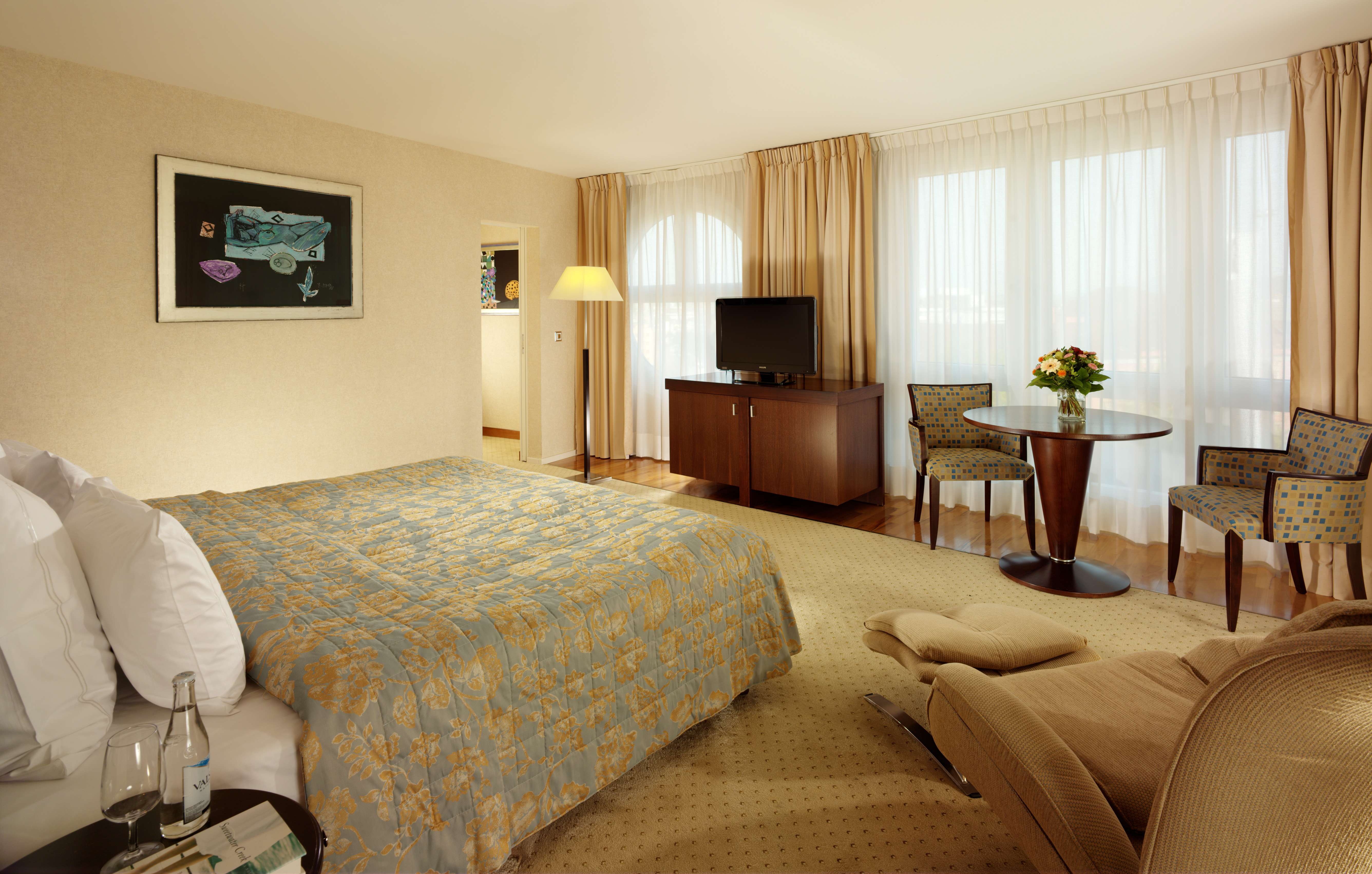 Swiss tel Le Plaza  Basel-56