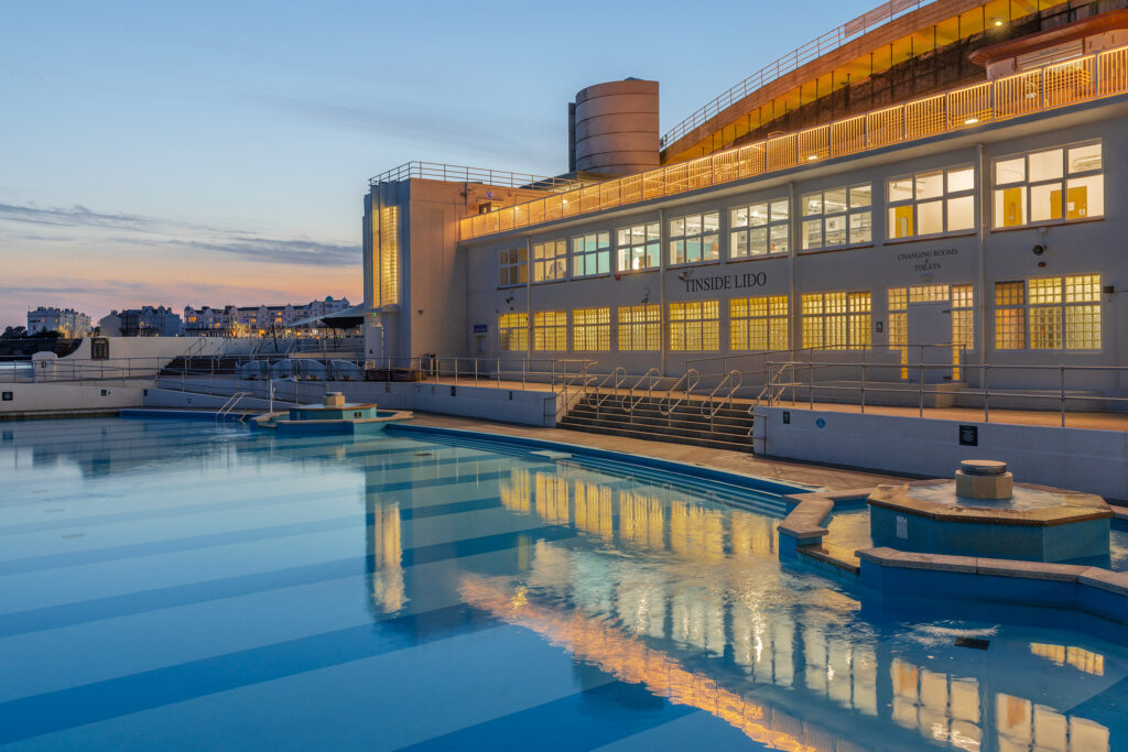 普利茅斯廷赛德露天泳池丨英国普利茅斯丨LHC Design-41