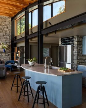 占有巷静居处

注：Retreat常见有静居处；休养所；隐居处等意思，结合Lane（巷）的语境，这里翻译为静居处较合适；Possession直译为占有；拥有 ，由于缺乏更多背景信息，只能按字面进行这样的翻译 丨荷兰埃德丨Hoshide Wanzer Architects