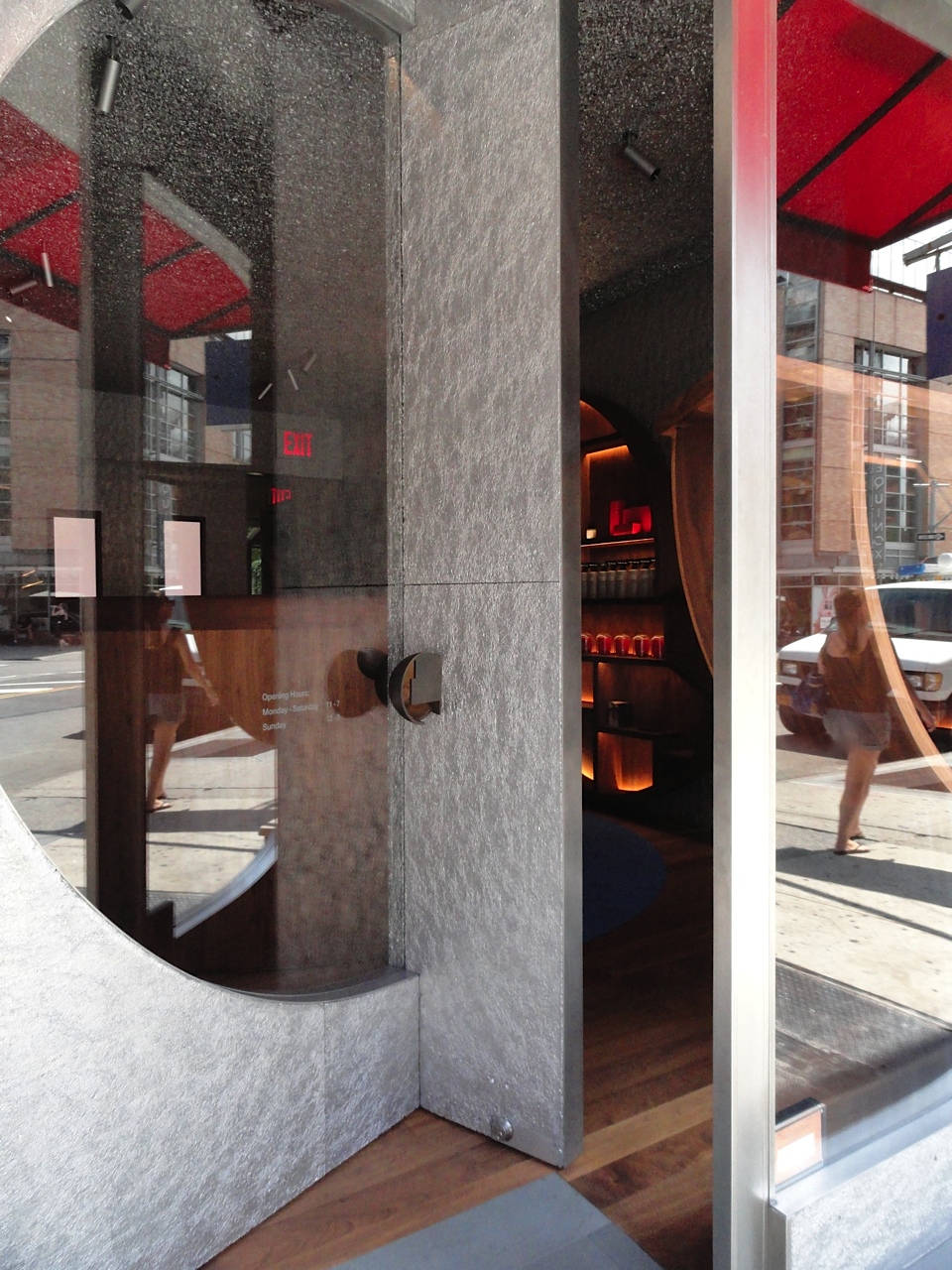 STEVEN HOLL ARCHITECTS - Editions De Parfums Frédéric Malle-7