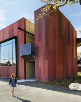 Menlo-Atherton High School STEM Building / LPA