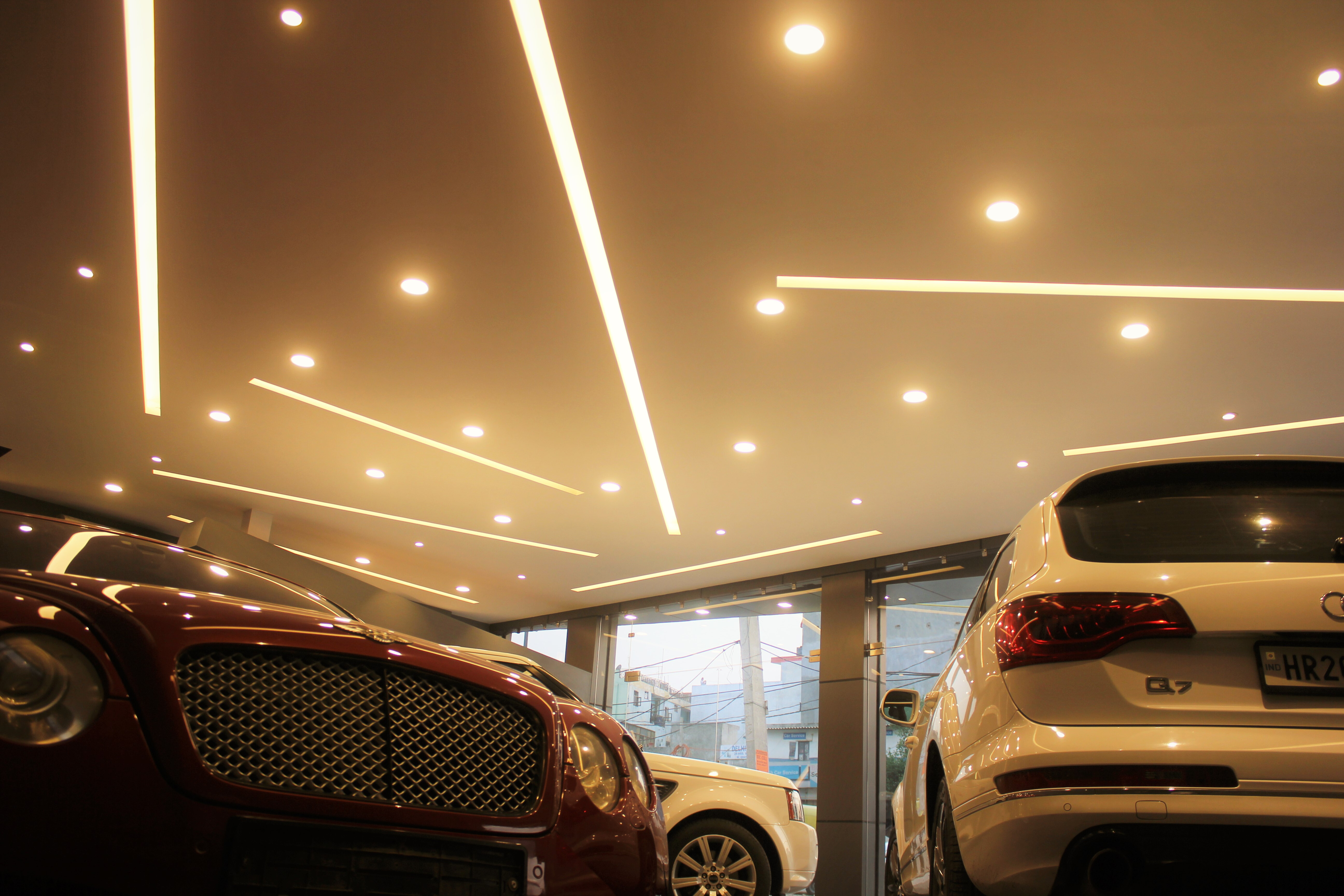 印度现代风格汽车展厅设计-9