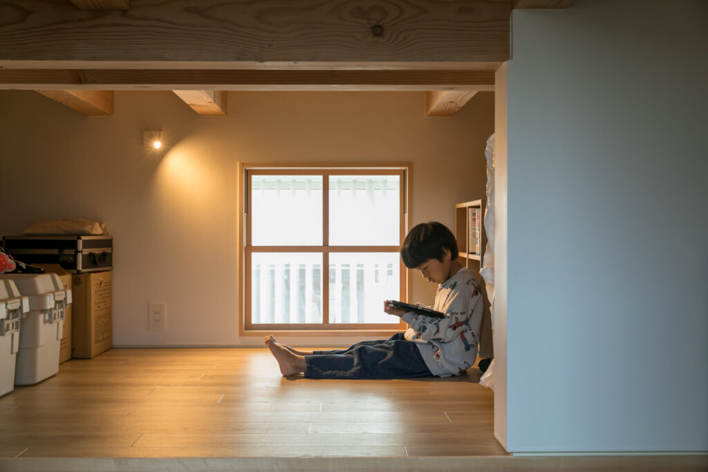 職住一体の建築家の自邸　ゆるやかに居場所をつなげ、仕事と生活の場をひとつに | Architecture | 100%LiFE-21