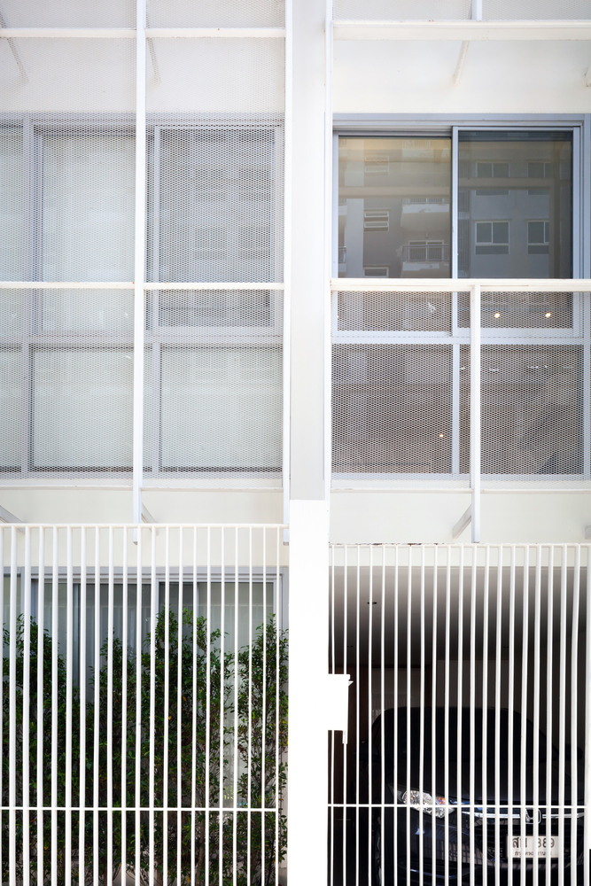 废弃联排别墅的轻盈翻新-46