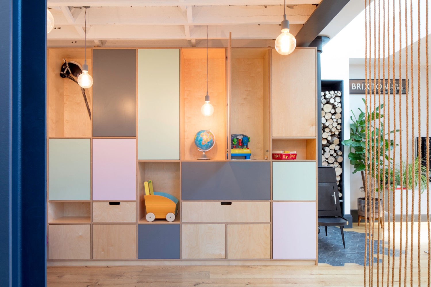 错层设计打造互动式家庭空间-5