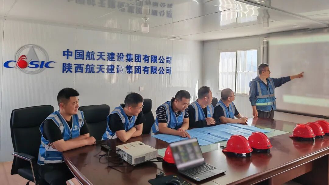 一线素描|蓝色高原上的“精密交响曲”-7