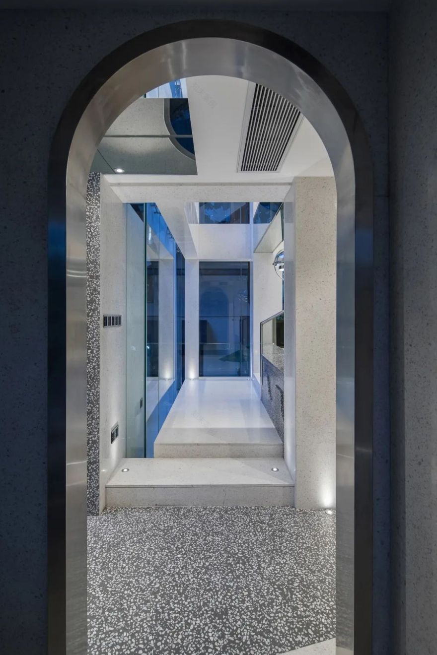 广州老楼蜕变时尚办公空间,设计师妙手化腐朽为神奇-49