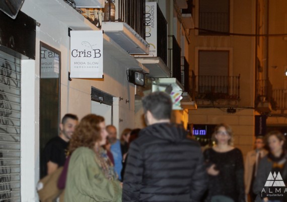 CRIS B Clothing To Real People店铺改造丨ALMA arquitectura-9