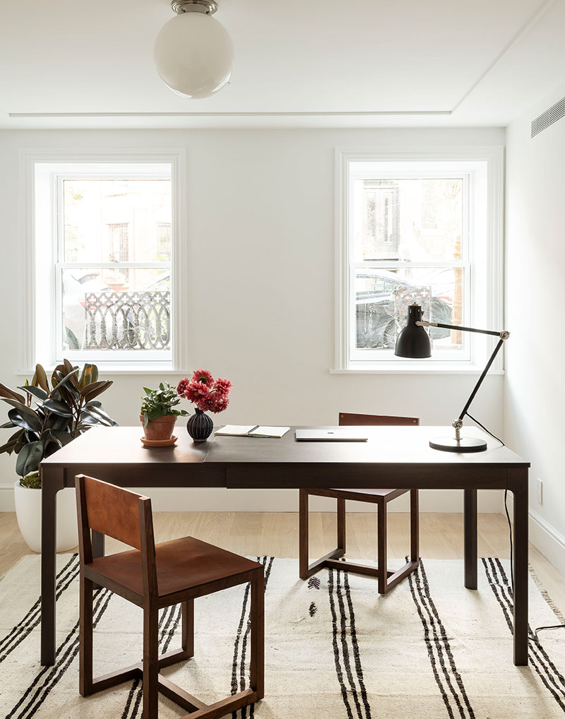 布碌仑镇屋的雪白室内设计-14